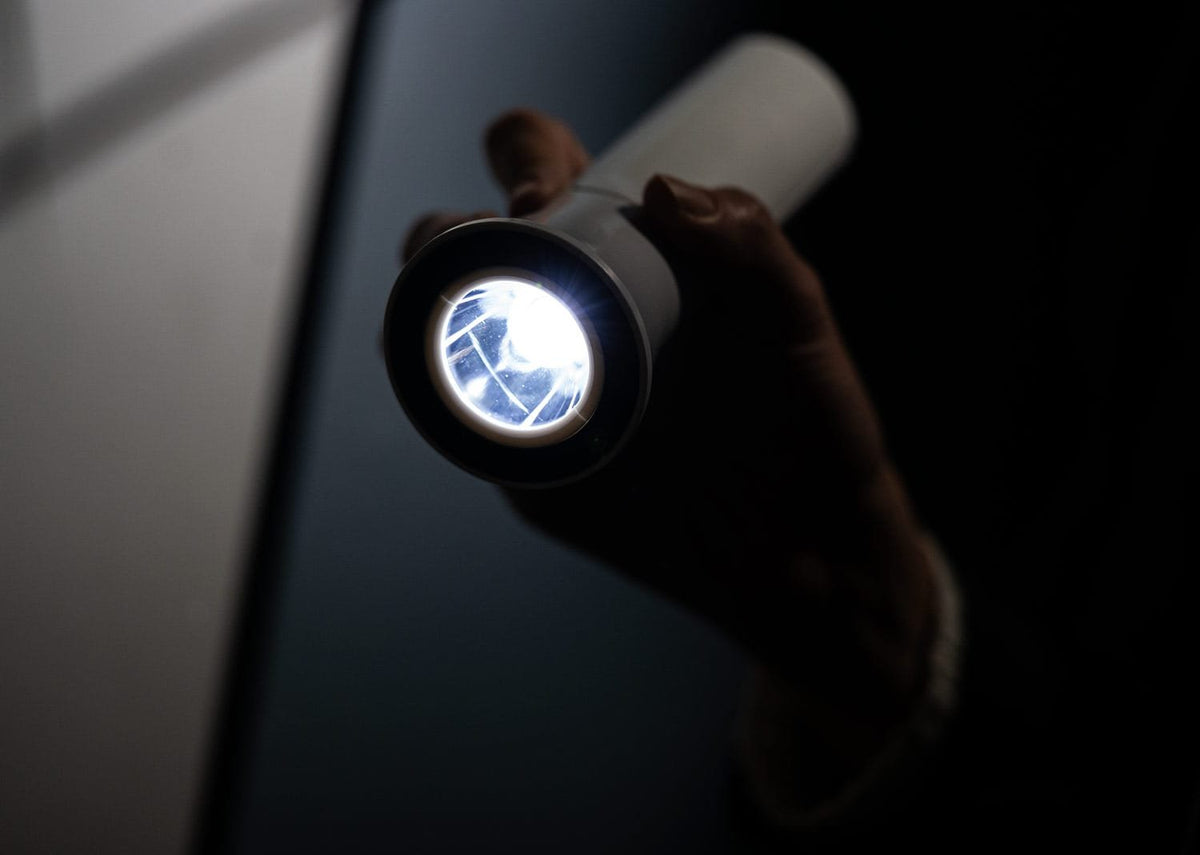 Linterna 2 en 1 Lumen
