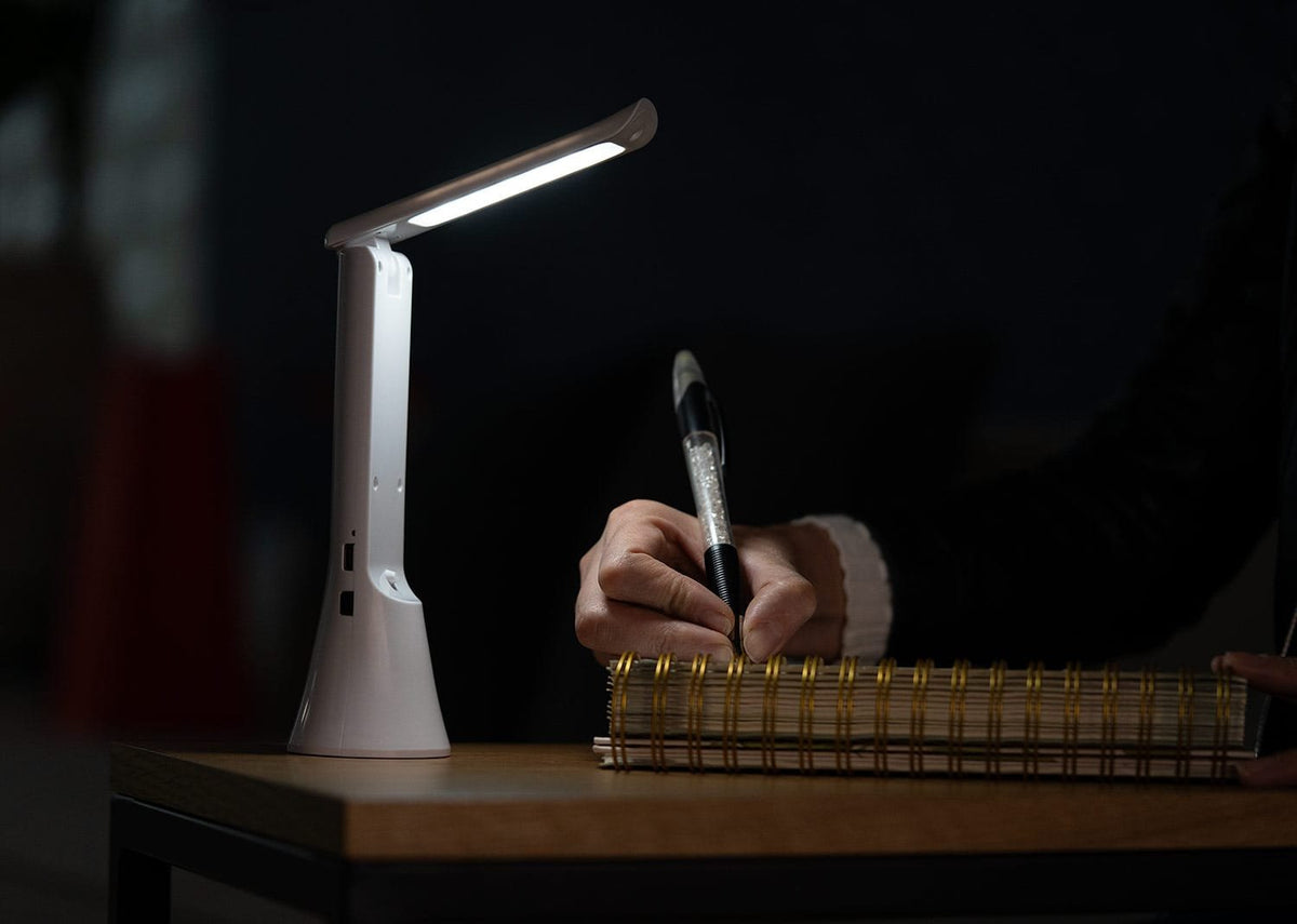 Linterna 2 en 1 Lumen